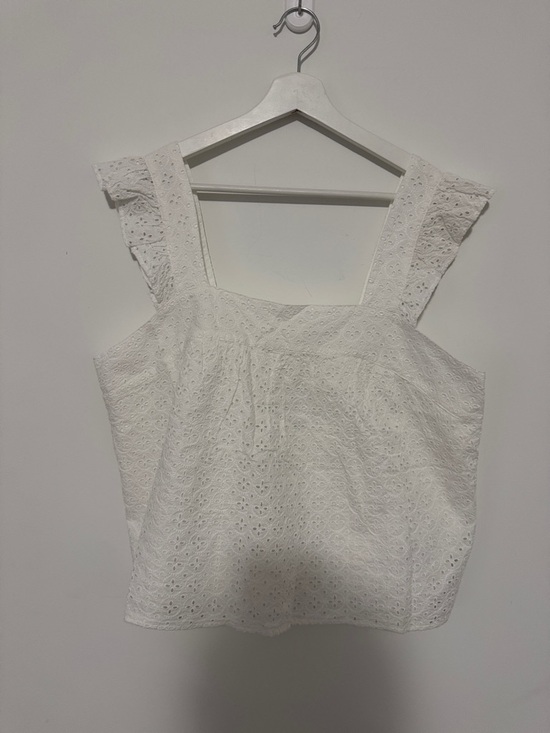 GAP Tops - GAP White Eyelet Square-Neck Camisole BNWT